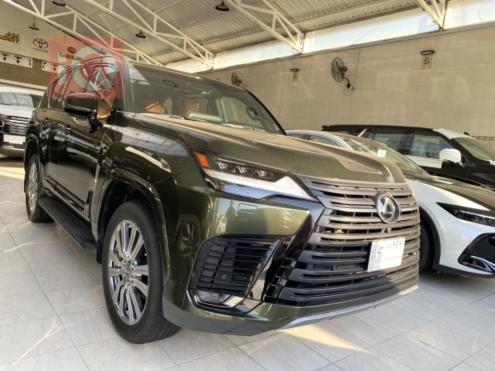 Lexus LX